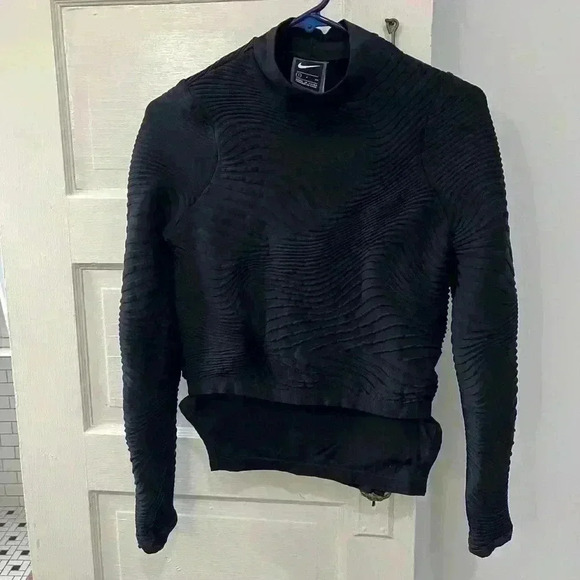 Nike black ribbed turtleneck style longsleeve pullover - Picture 1 of 4